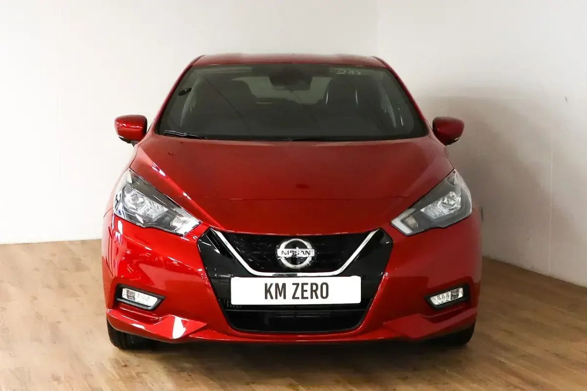 Usata Nissan Micra Tekna 125 CV (91 kW) 2023 Rosso Utilitaria