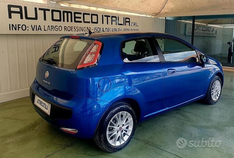 Usata Fiat Punto Evo 69 CV (50 kW) 2011 Blu Utilitaria