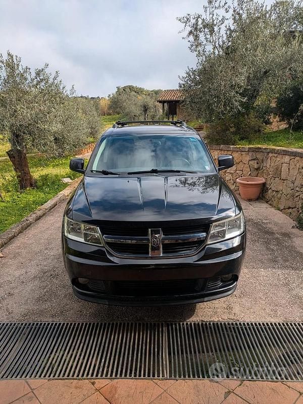 Usata Dodge Journey 140 CV (102 kW) 2009 Nero SUV