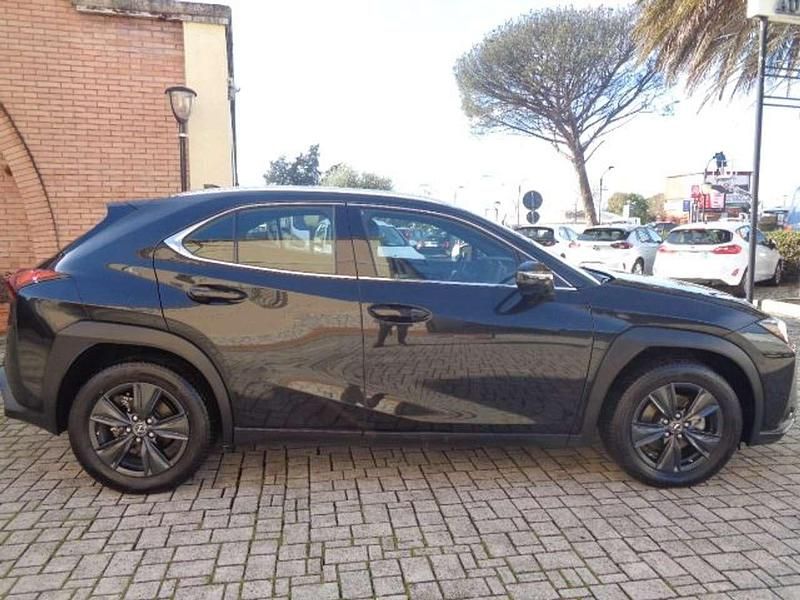 Nero Usata 2022 Lexus UX 250h Business Edition SUV | 25.500 € (Cara) - Immagine 1/4