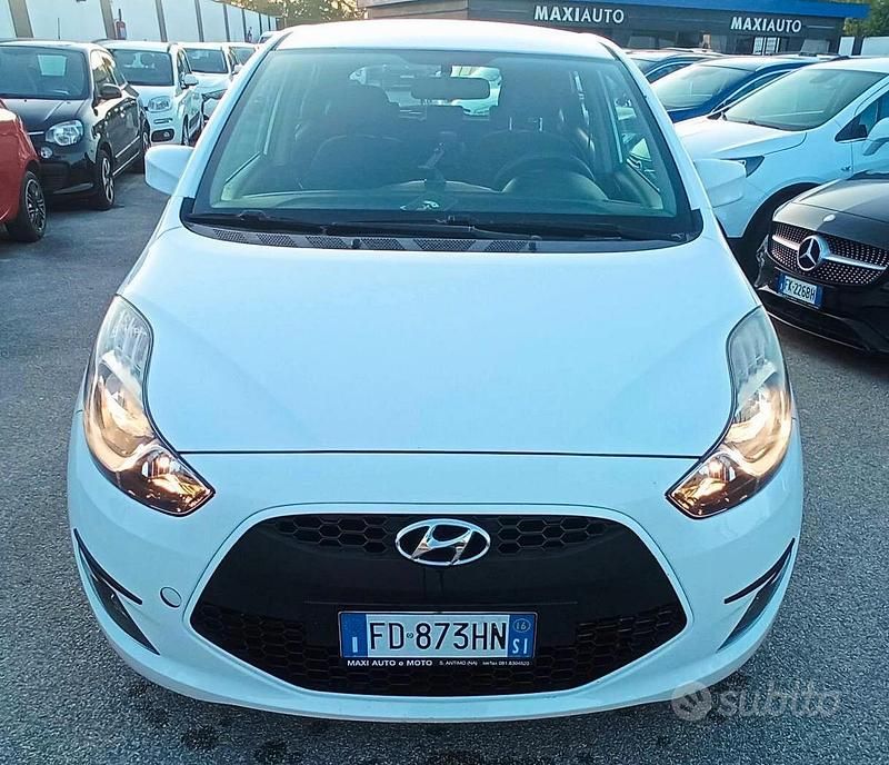 Usata Hyundai ix20 90 CV (66 kW) 2016 Bianco Utilitaria