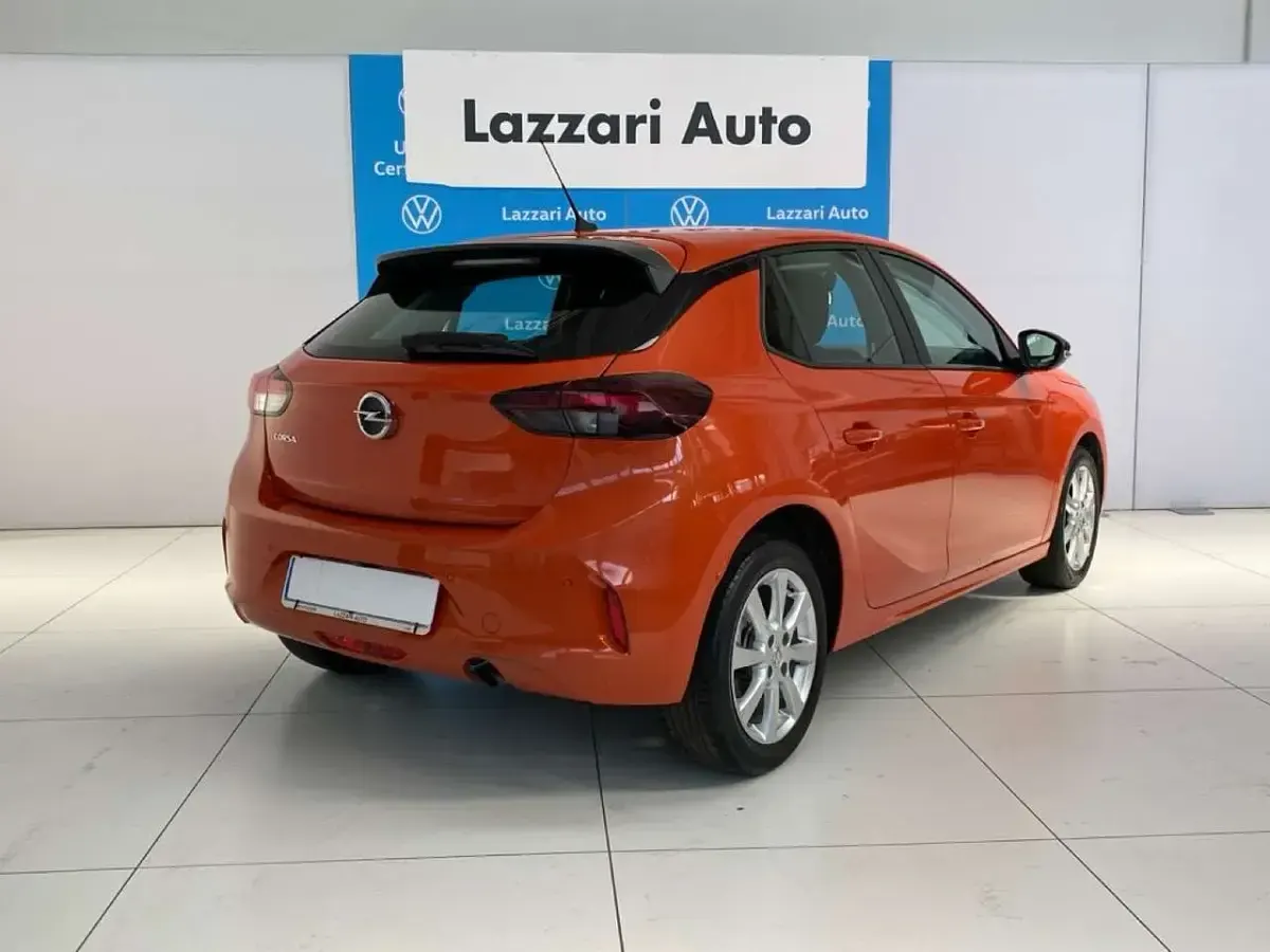 Usata Opel Blitz Edition 102 CV (75 kW) 2023 Arancione Berlina