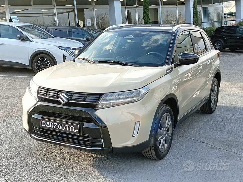 Usata Suzuki Vitara Cool 110 CV (80 kW) 2025 Avorio t. nero metallizzato SUV