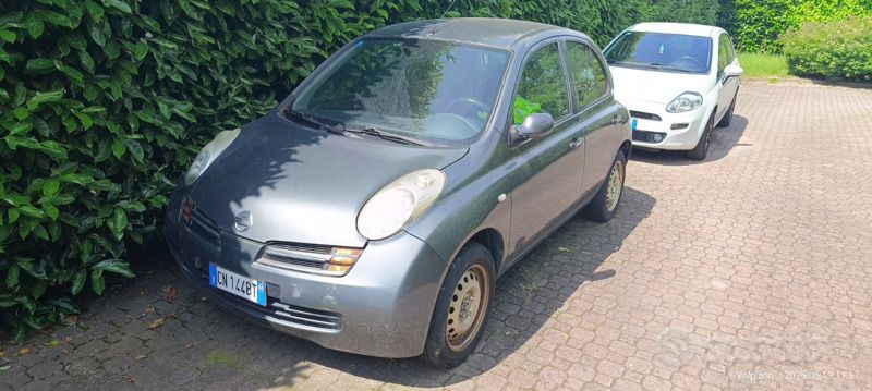 Usata Nissan Micra 82 CV (60 kW) 2004 Grigio Utilitaria