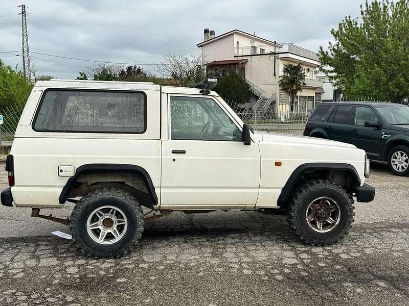 Używany Nissan Patrol 116 KM (85 kW) 1991 Biały SUV