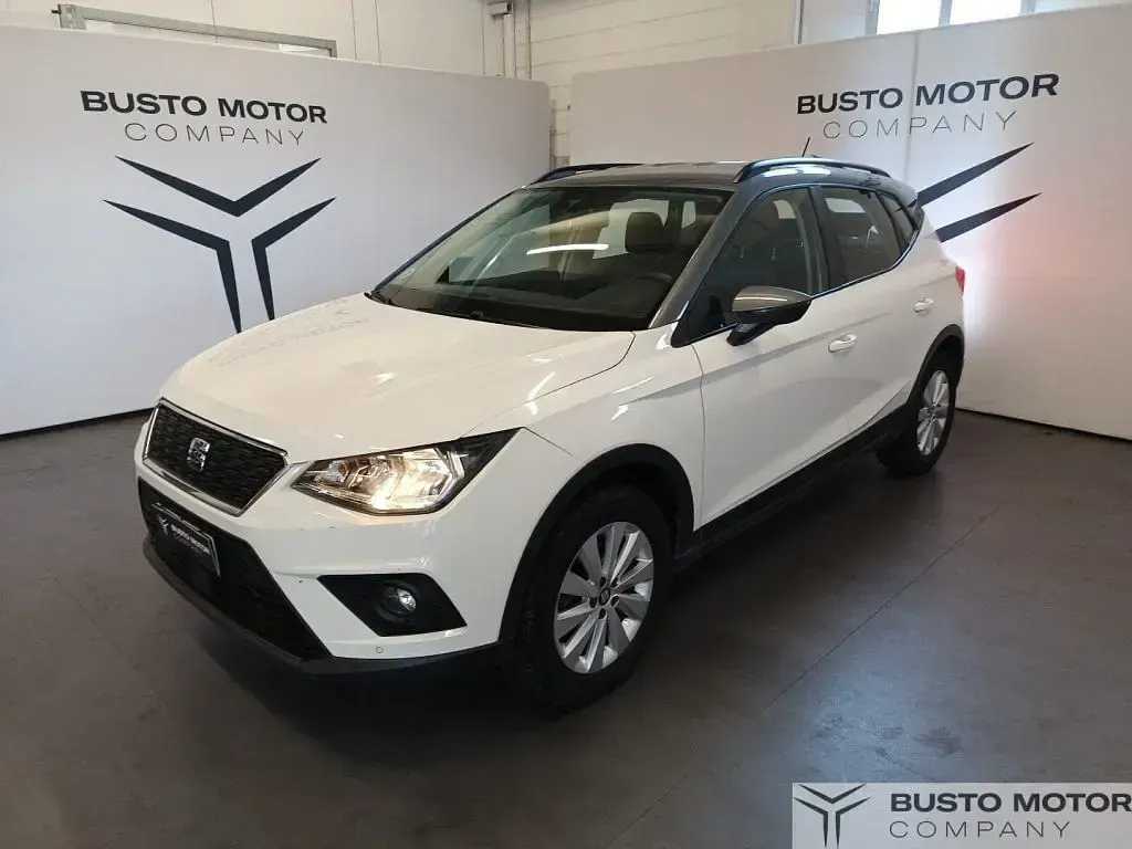Usata Seat Arona Style 95 CV (69 kW) 2017 Bianco / pastello SUV
