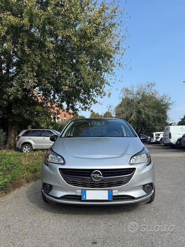 Usata Opel Corsa 90 CV (66 kW) 2019 Grigio Berlina