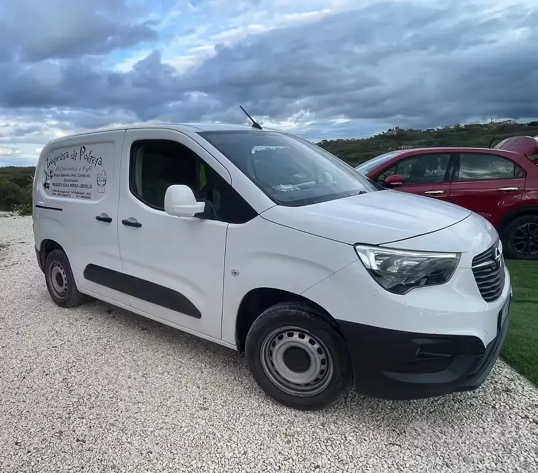 Usata Opel Combo 75 CV (55 kW) 2020 Bianco Monovolume