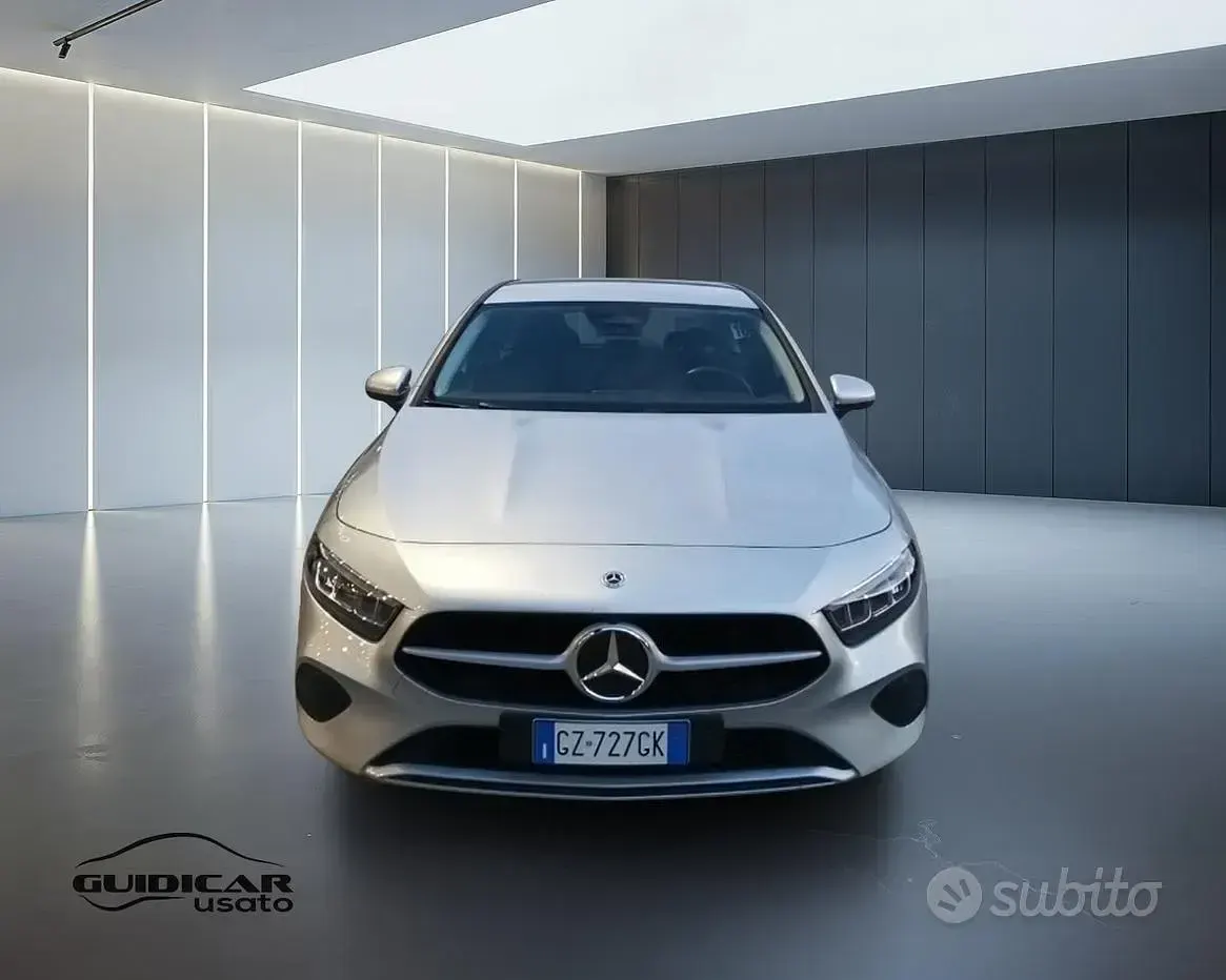 Usata Mercedes A180 Advanced 116 CV (85 kW) 2025 Argento Berlina
