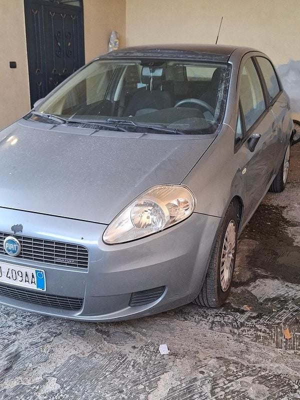 Usata Fiat Grande Punto 75 CV (55 kW) 2007 Utilitaria