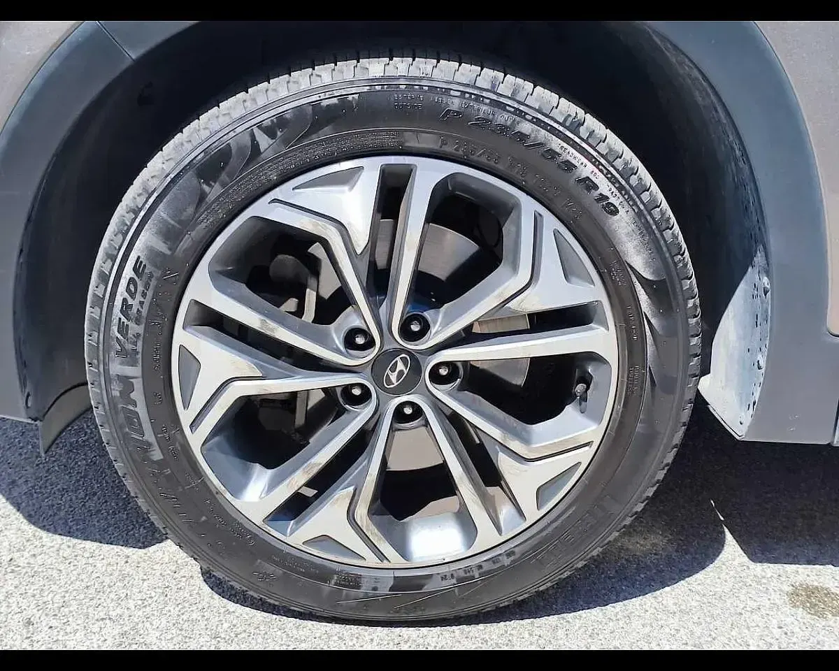 Usata Hyundai Santa Fe 200 CV (147 kW) 2019 Marrone SUV
