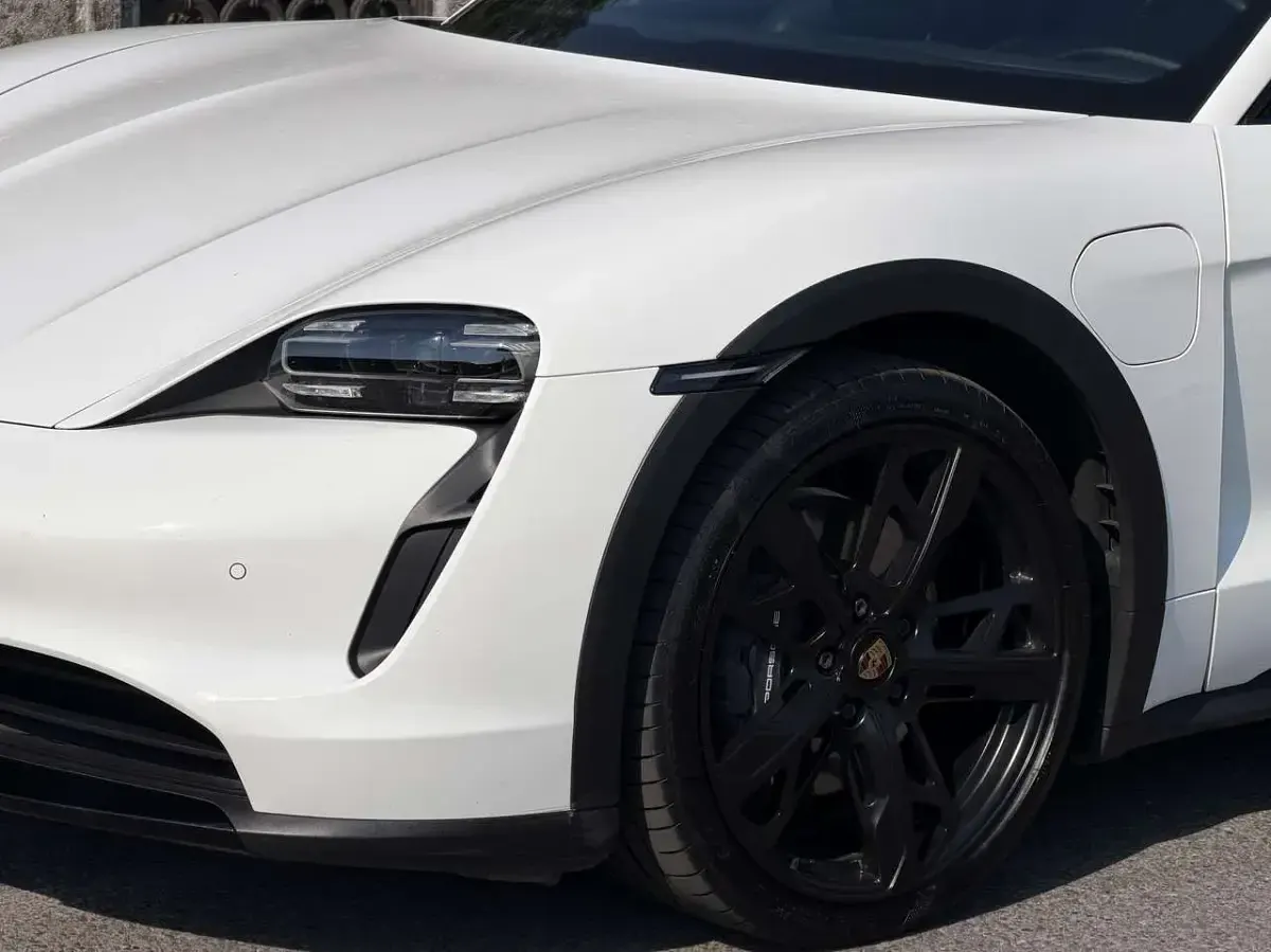 Usata Porsche Taycan 4 Cross Turismo Cross Turismo 139 kW (190 CV) 2021 Bianco Station wagon