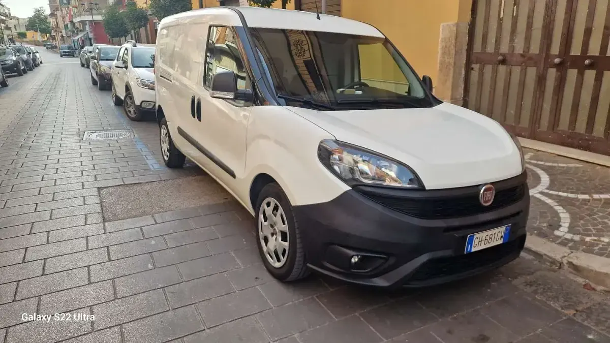 Usata Fiat Doblò Lounge 105 CV (77 kW) 2017 Monovolume