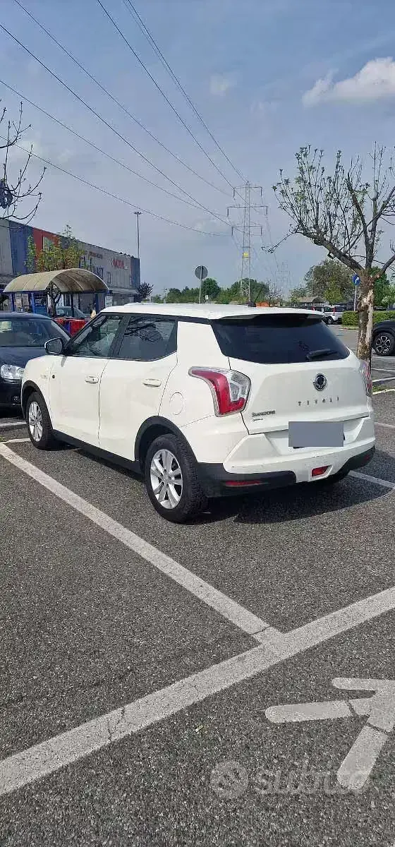 Usata SsangYong Tivoli 115 CV (84 kW) 2018 Bianco SUV