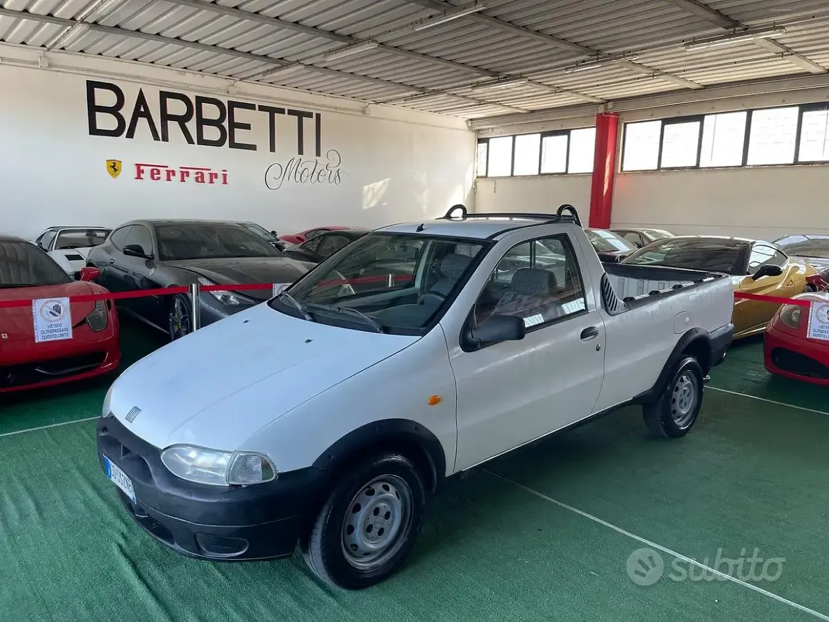 Usata Fiat Strada 63 CV (46 kW) 2002 Pick-up