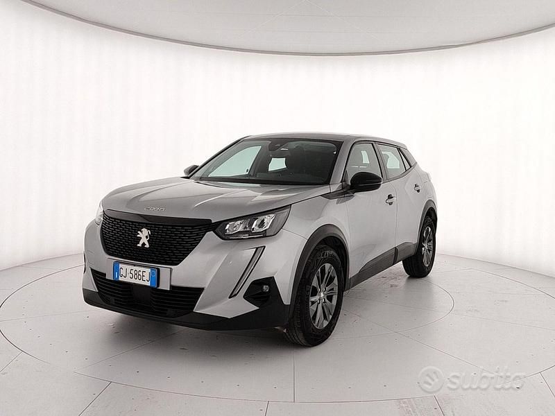 Usata Peugeot 2008 Active 100 CV (73 kW) 2022 Grigio SUV