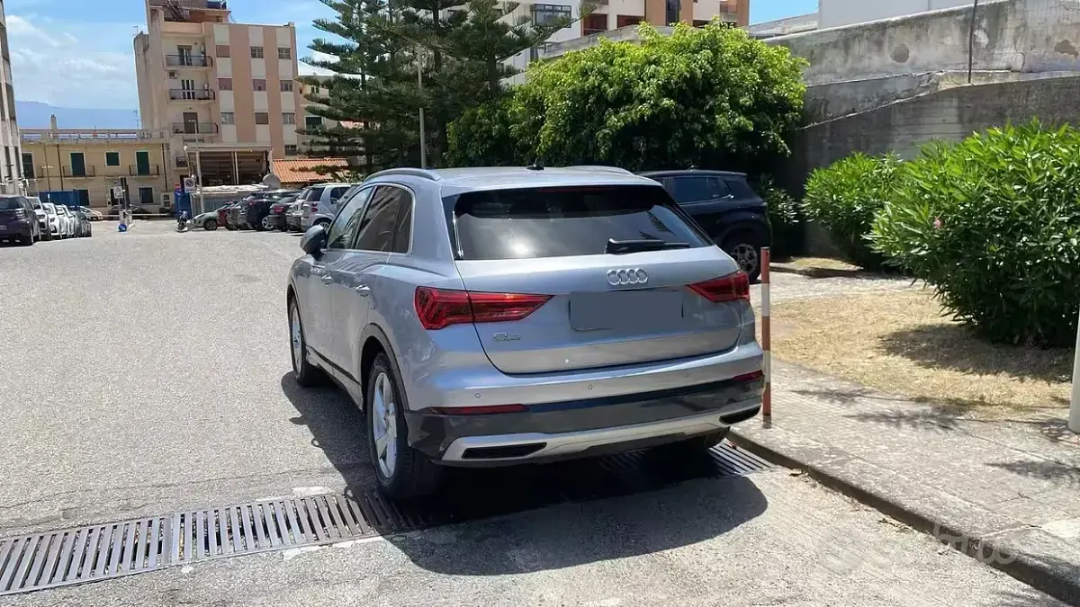 Usata Audi Q3 Business 150 CV (110 kW) 2025 Grigio SUV
