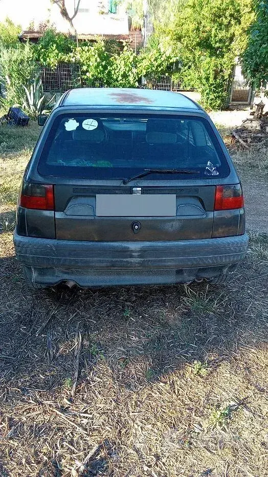 Usata Seat Ibiza 68 CV (50 kW) 1995 Grigio Utilitaria