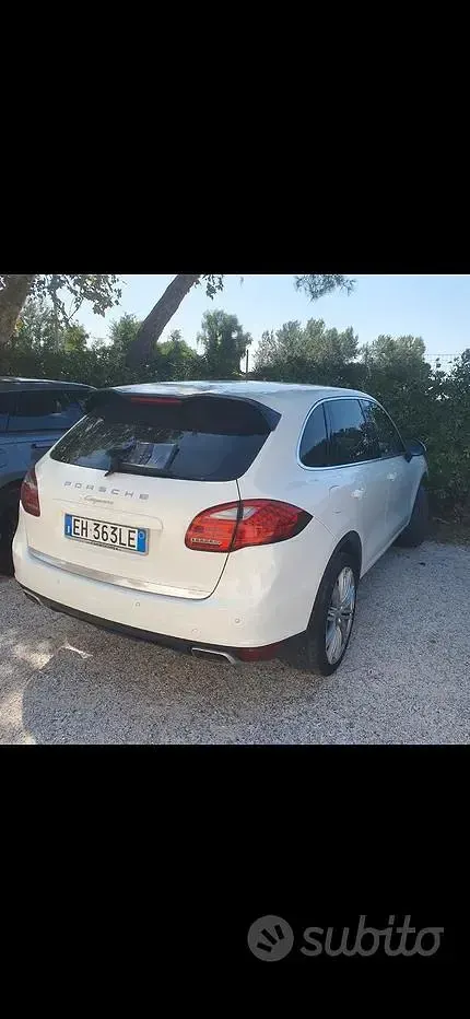 Usata Porsche Cayenne 245 CV (180 kW) 2011 Bianco SUV