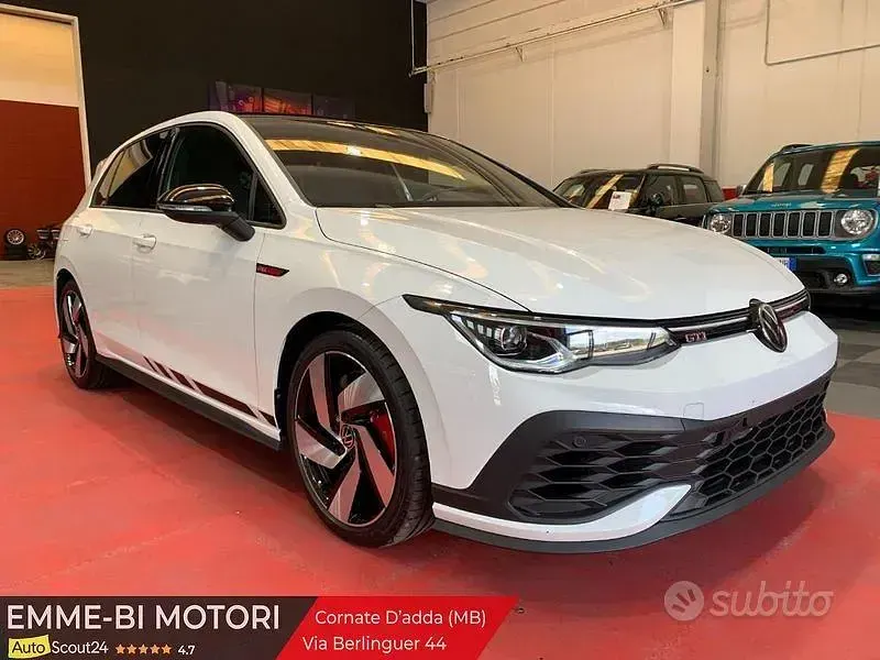 Usata VW Golf VIII GTI Clubsport 300 CV (220 kW) 2024 Bianco Utilitaria