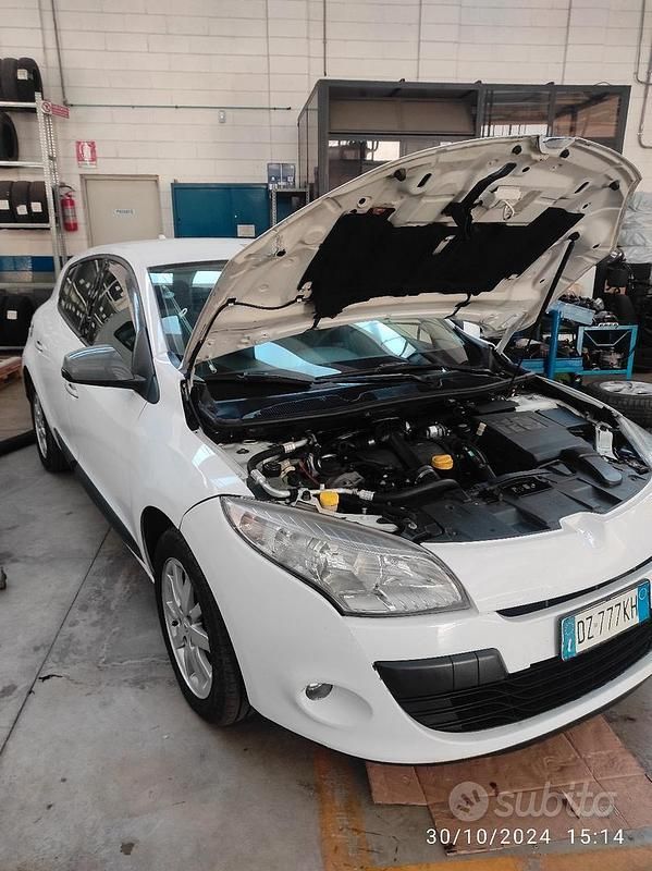Usata Renault Mégane 110 CV (80 kW) 2010 Bianco Berlina