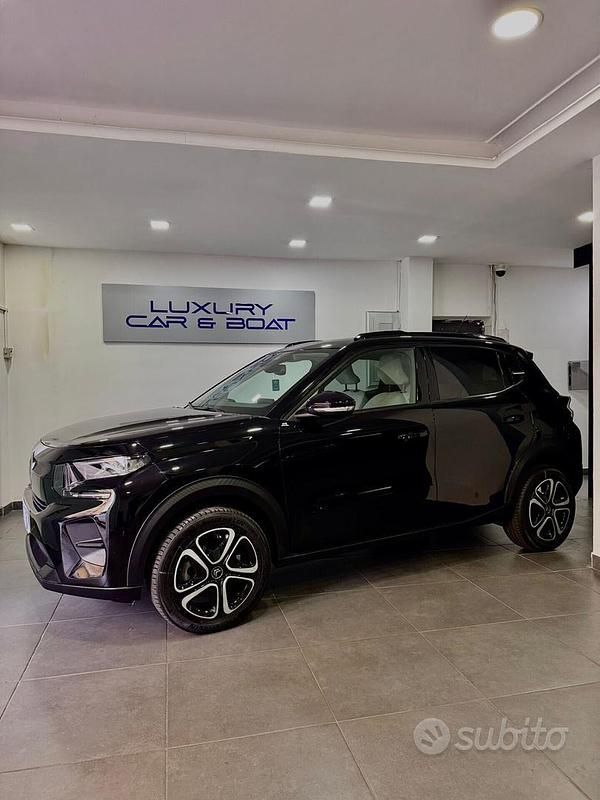 Nero Nuova 2025 Citroën C3 PureTech Tre volumi | 18.000 € (Buon prezzo) - Immagine 1/4