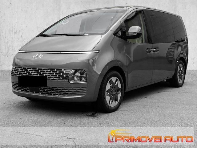 Usata Hyundai Staria 177 CV (130 kW) 2024 Grigio scuro Monovolume