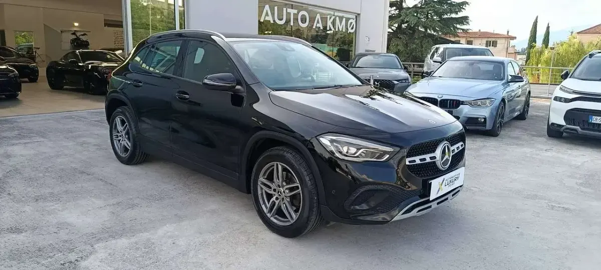 Usata Mercedes GLA180 116 CV (85 kW) 2021 Nero SUV