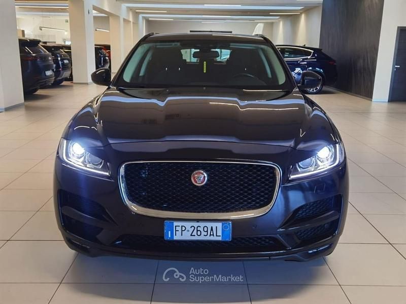 Usata Jaguar F-Pace Pure 180 CV (132 kW) 2018 Santorini black SUV