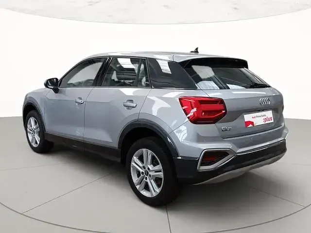Neu Audi Q2 Advanced Plus 116 PS (85 kW) 2025 Silber SUV