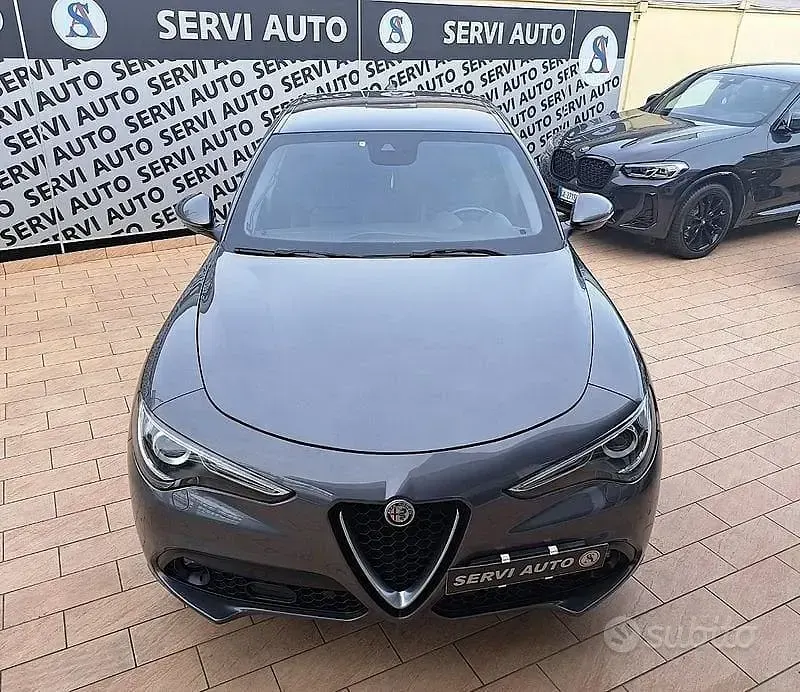 Usata Alfa Romeo Stelvio Ti 209 CV (153 kW) 2020 Grigio SUV