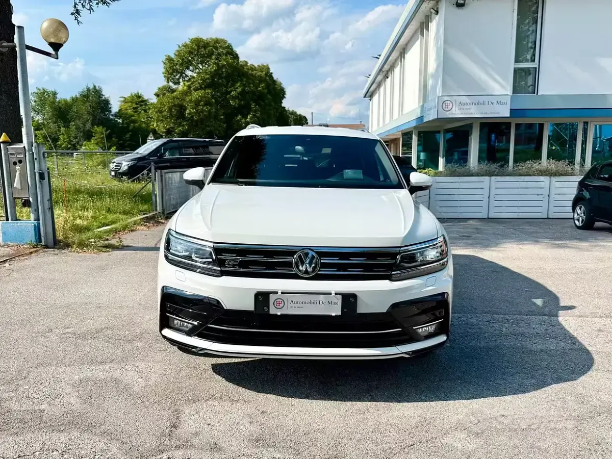 Usata VW Tiguan Allspace R-line 190 CV (139 kW) 2019 Bianco SUV