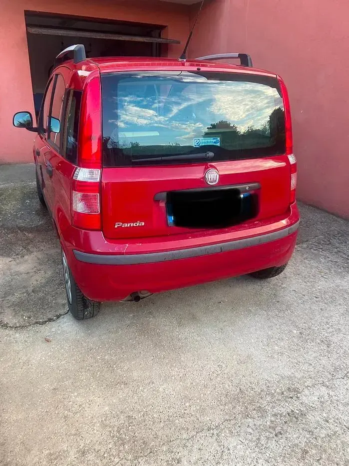 Usata Fiat Panda 69 CV (50 kW) 2011 Rosso Utilitaria