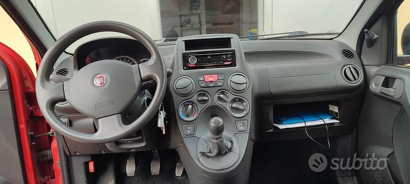 Usata Fiat Panda 60 CV (44 kW) 2012 Rosso Utilitaria