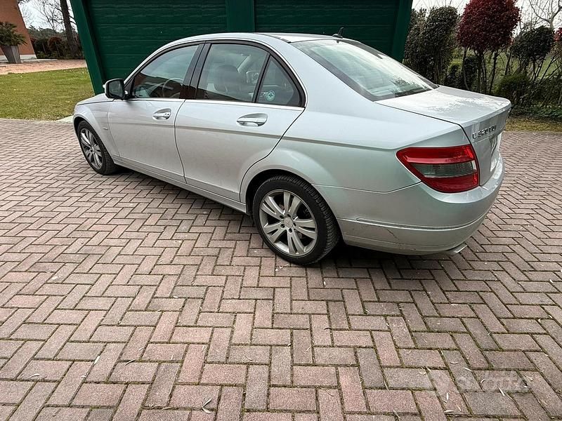 Usata Mercedes C300 2008 Grigio Berlina