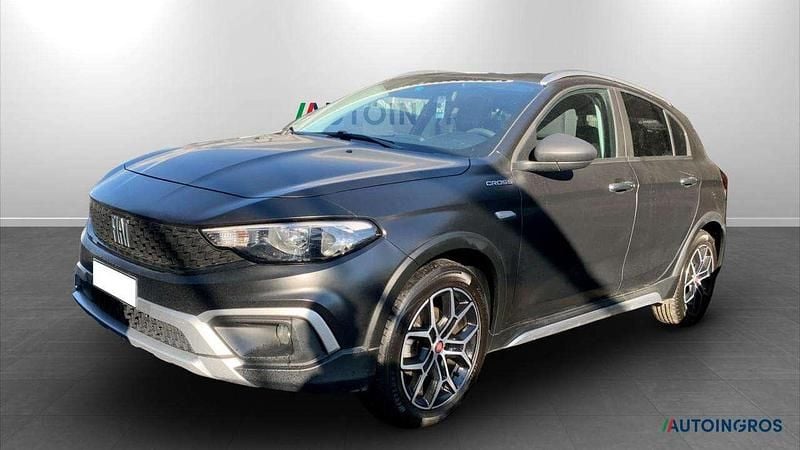Usata Fiat Tipo Cross 131 CV (96 kW) 2023 Nero Berlina