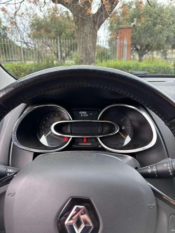 Usata Renault Clio IV 73 CV (53 kW) 2014 Rosso Berlina