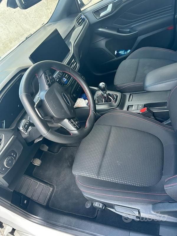 Usata Ford Focus ST-Line 125 CV (91 kW) 2023 Bianco Berlina