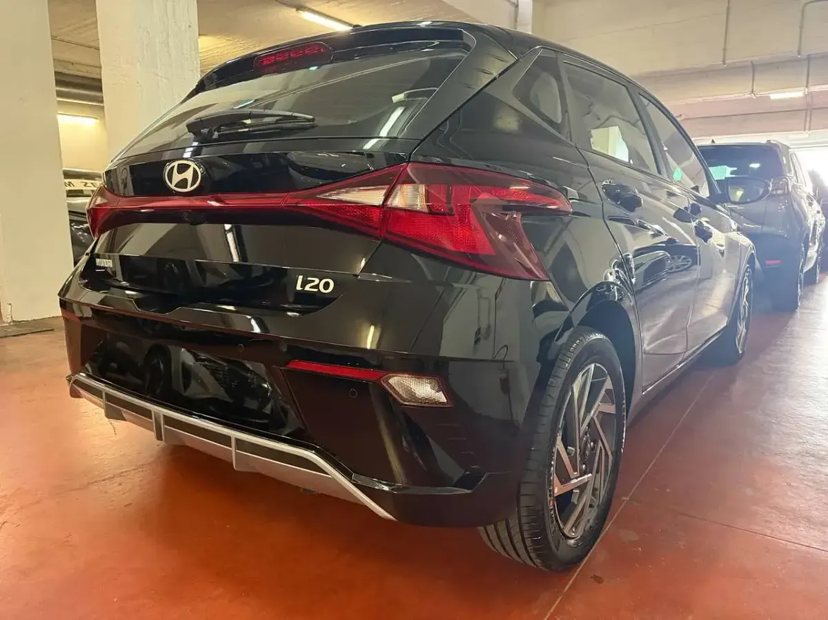 Nuova Hyundai i20 90 CV (66 kW) 2026 Nero Utilitaria