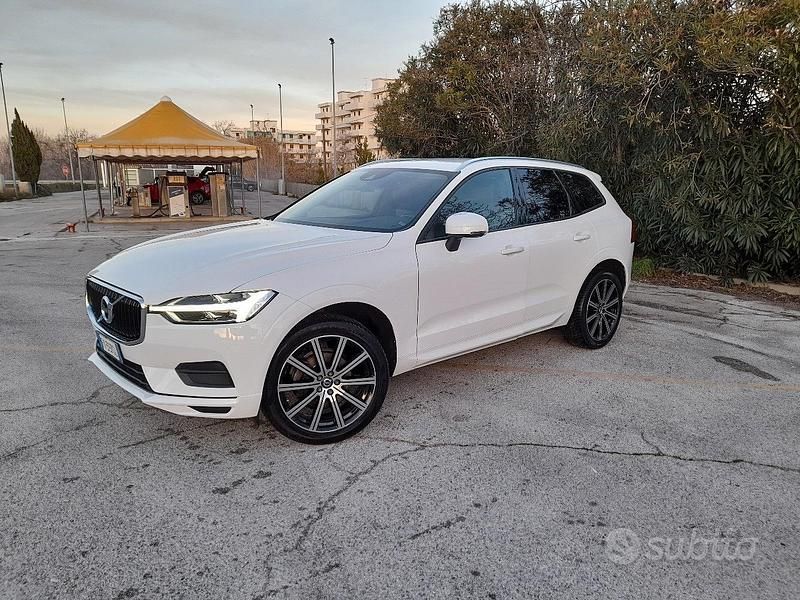 Usata Volvo XC60 Momentum 150 CV (110 kW) 2019 Bianco SUV
