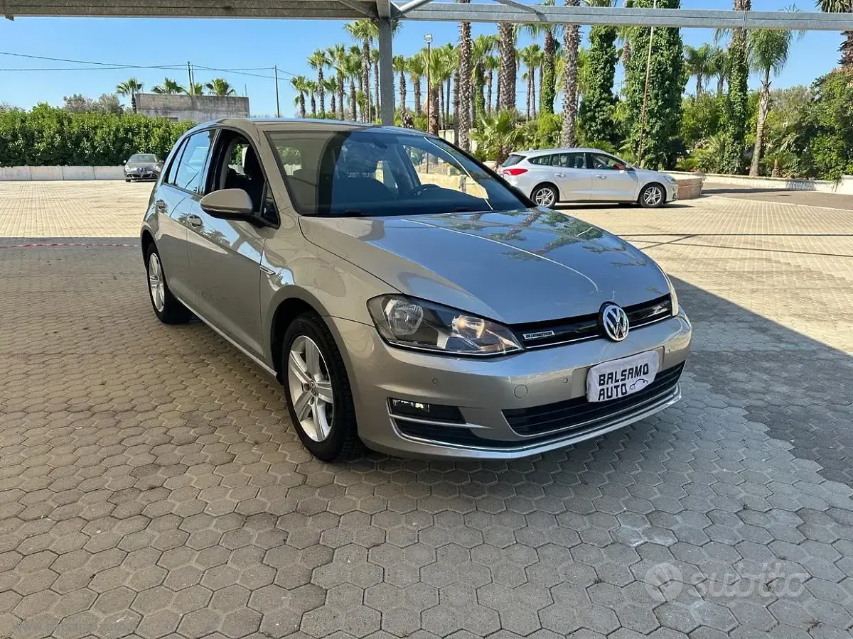 Usata VW Golf VII Highline 110 CV (80 kW) 2016 Grigio Berlina