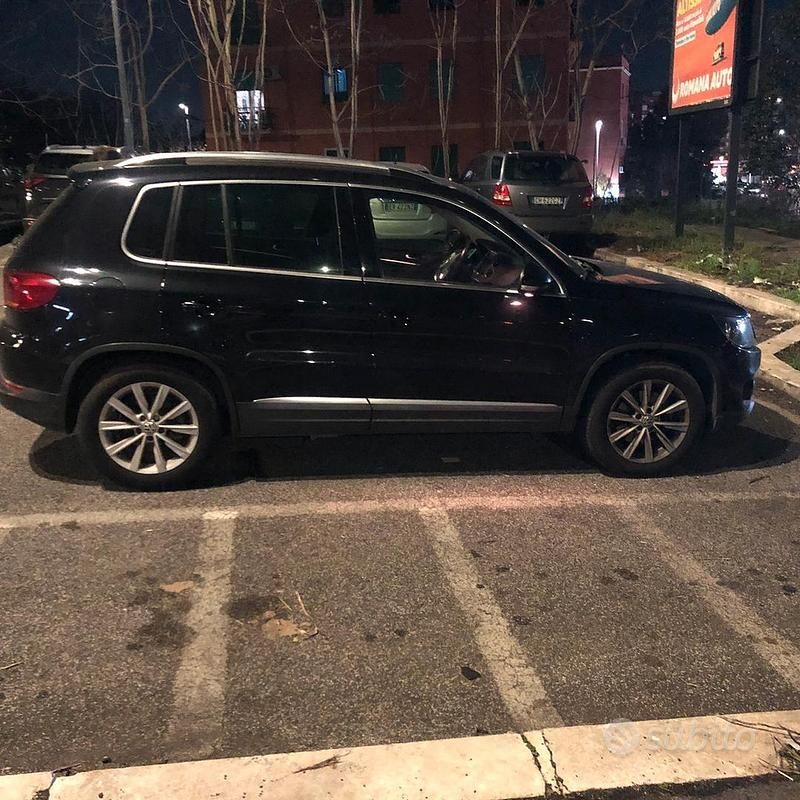 Gebraucht VW Tiguan 116 PS (85 kW) 2015 Schwarz SUV