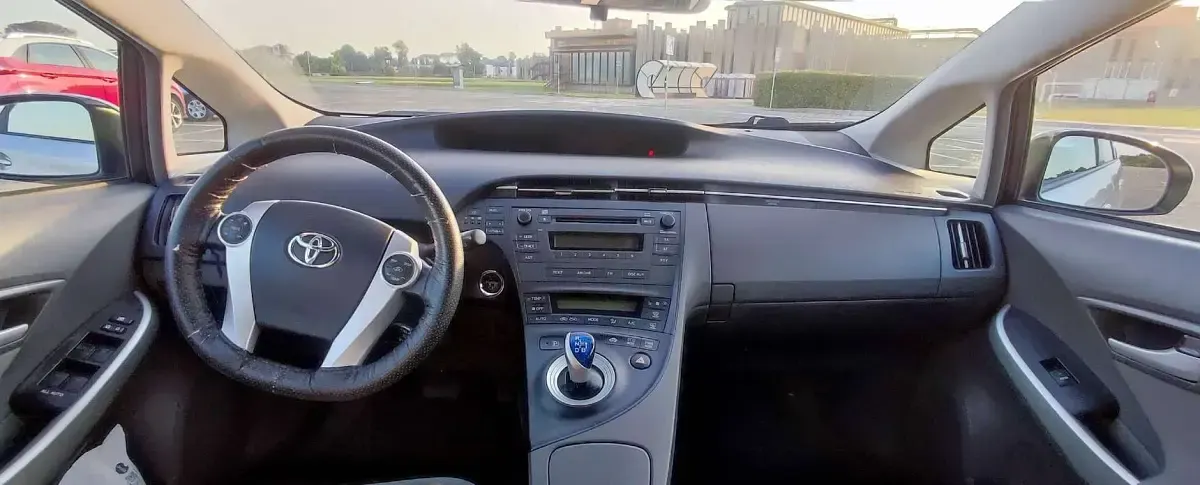 Usata Toyota Prius Active 99 CV (72 kW) 2009 Argento Utilitaria