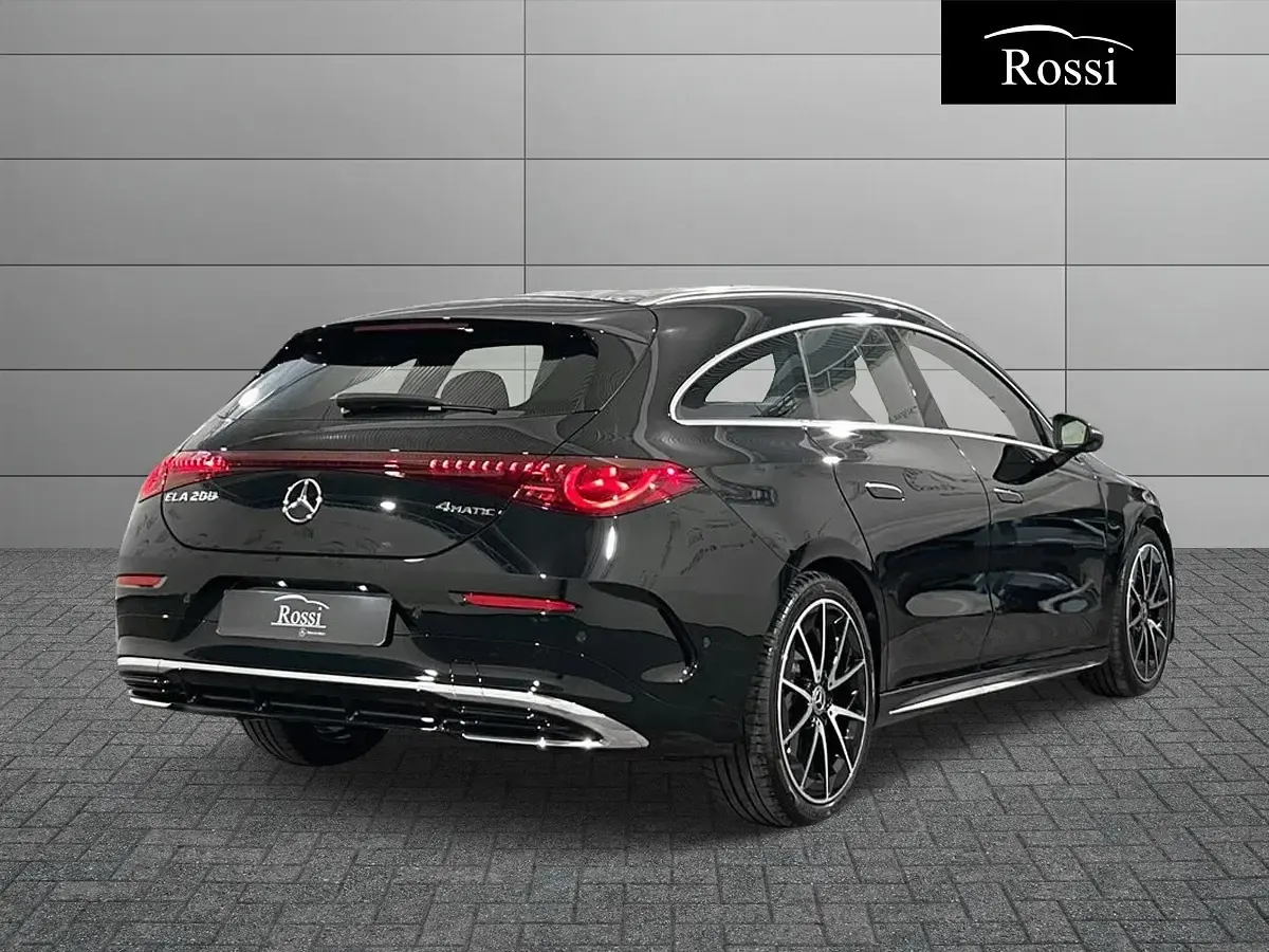 Nuova Mercedes CLA200 Shooting Brake 163 CV (119 kW) 2026 Nero Station wagon