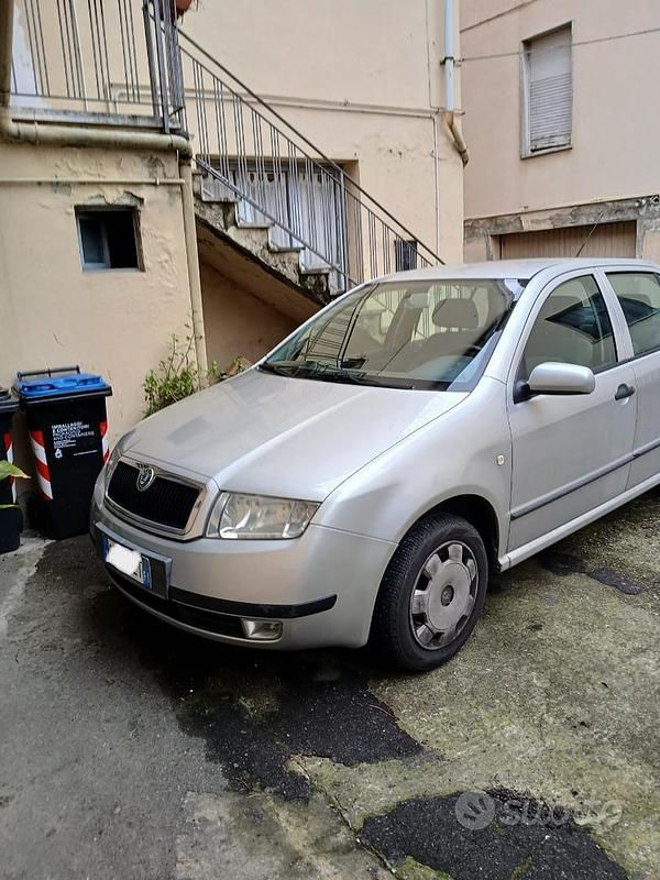 Usata Skoda Fabia 2003 Grigio Utilitaria