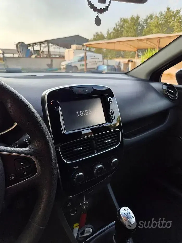 Usata Renault Clio 75 CV (55 kW) 2019 Nero Utilitaria