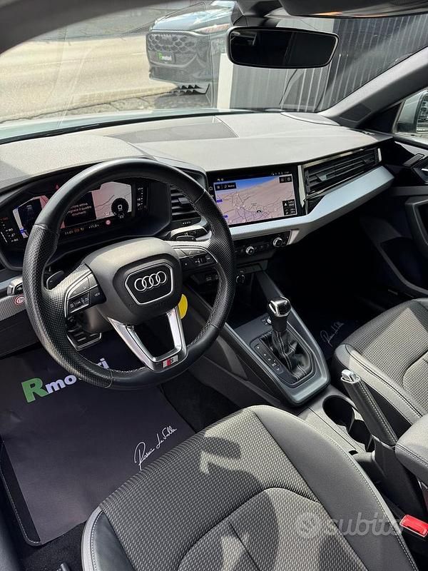 Usata Audi A1 110 CV (80 kW) 2023 Grigio SUV