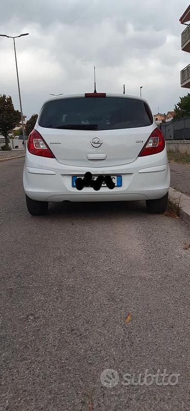 Usata Opel Corsa 95 CV (69 kW) 2013 Bianco Utilitaria