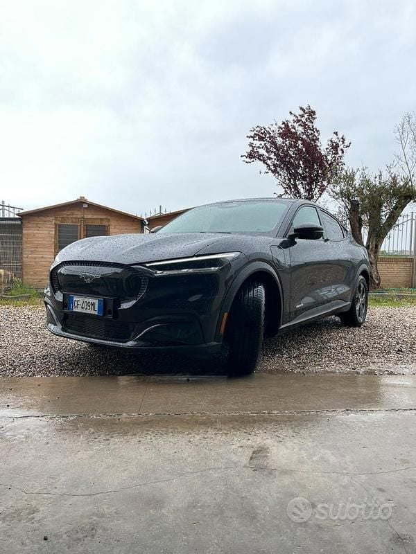 Usata Ford Mustang 269 CV (197 kW) 2021 Nero SUV