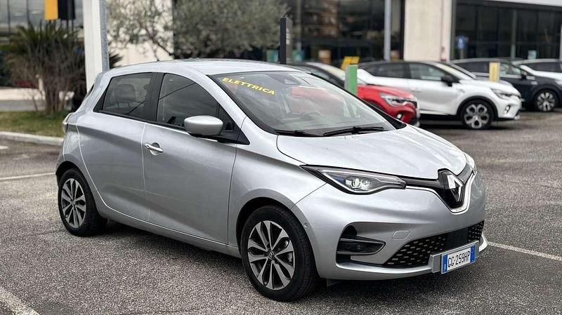 Usata Renault Zoe Intens 50 kW (69 CV) 2021 Argento Utilitaria